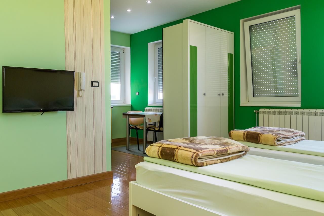 Kalanj Apartmani I Sobe بلغراد المظهر الخارجي الصورة